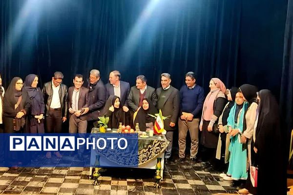 طنین شعر و موسیقی در آغاز ماه رجب؛ محفل ادبی در پیشوا 