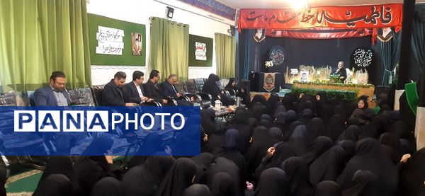  مراسم استقبال و تشییع شهید گمنام در دبیرستان شاهد زکیه ناحیه یک 