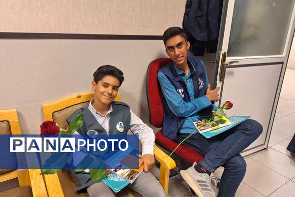 جلسه هم اندیشی و تجلیل از خبرنگاران پانا در شیراز 
