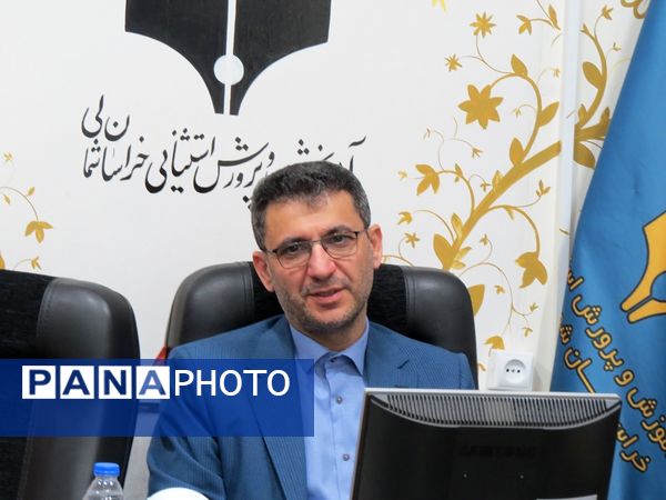 نشست معاون پیشگیری و تشخیص توانبخشی سازمان آموزش پرورش استثنایی کشور با مدیران مرکز  استان
