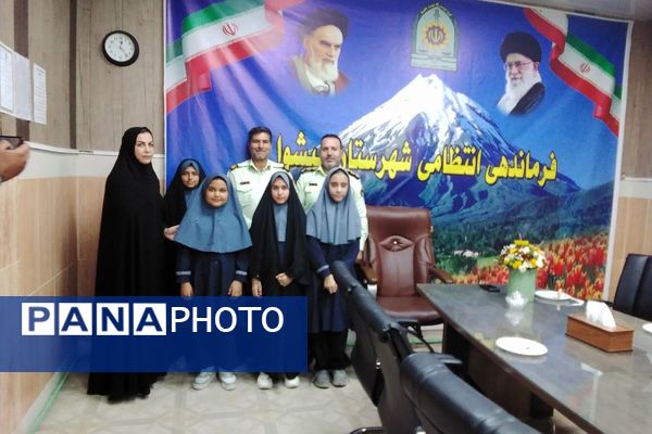 گرامیداشت هفته فراجا در دبستان های جعفریه و شیخ جنید شهرستان پیشوا