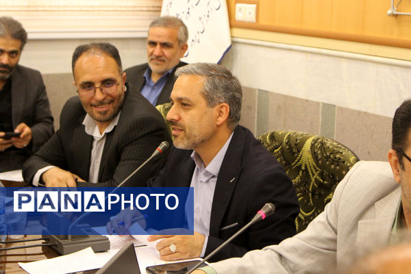 نشست خبری سرپرست اداره‌کل آموزش و پرورش قم به‌مناسبت روز معلم