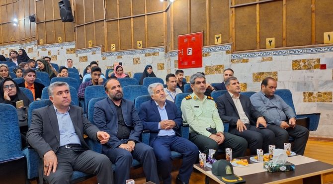 اختتامیه استانی جشنواره نوجوان سالم و یاریگران زندگی در استان البرز