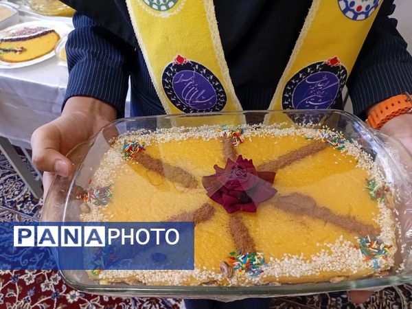 جشنواره شله زرد به مناسبت هفته بهداشت روان در مدرسه مادرمهربان خلیل آباد