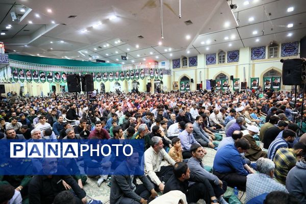 بزرگداشت سردار سرلشکر شهید حاج حسین همدانی و شهدای والامقام مدافع حرم در همدان