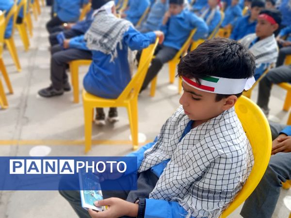 جشن عاطفه‌ها جشن همدلی دانش آموزان با دیگر کودکان نیازمند