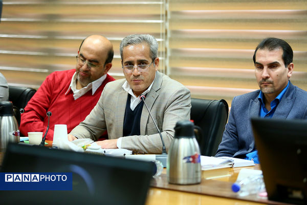 نشست صمیمانه وزیر آموزش و پرورش با مدیران مدارس