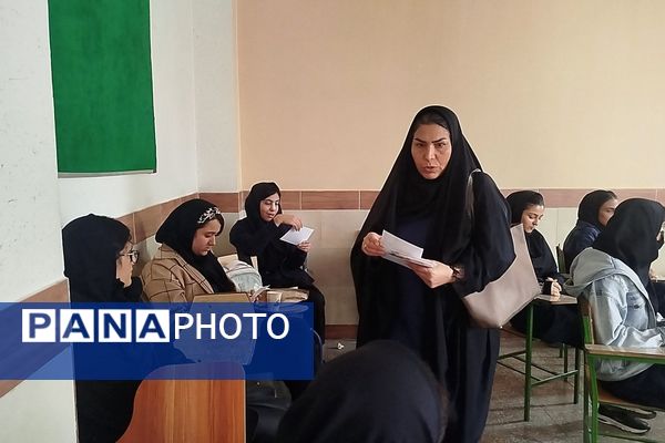 میز خدمت اکرام ایتام و محسنین در رباط‌کریم