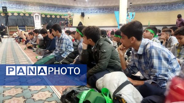 محفل انس با قرآن به مناسبت هفته بسیج در ملارد