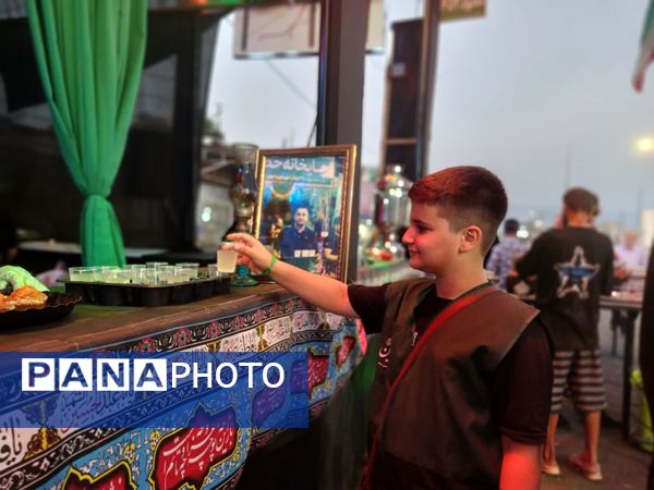 میهمانی عزاداران حسینی در موکب‌های محرمی فریدونکنار 