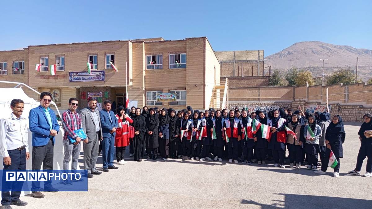 برگزاری مانور پدافند غیرعامل در آموزشگاه سمیه ناغان 