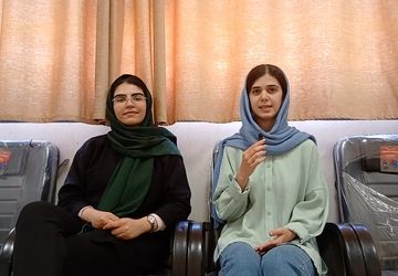 گفت و گو با رتبه برتر های کنکور سراسری دبیرستان فرزانگان اسفراین