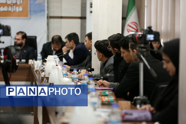 نشست اعضای کارگروه تدوین سند دوازدهمین دوره مجلس دانش‌آموزی جمهوری اسلامی ایران 