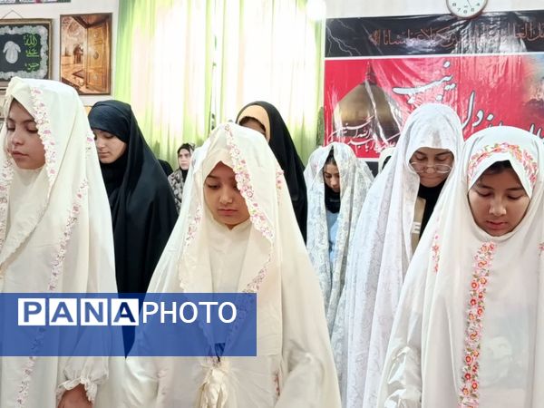 اولین روز اعتکاف دانش‌آموزان در فاروج 