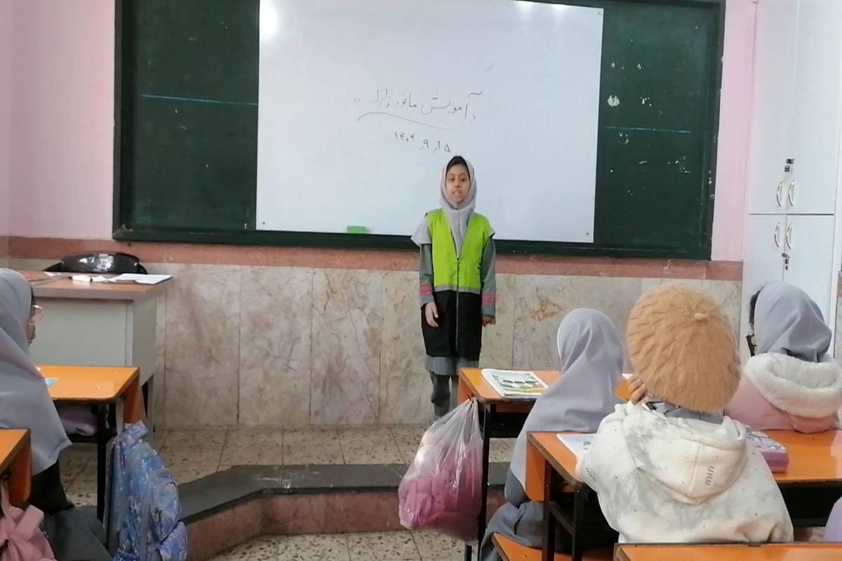 مانور زلزله به دانش آموزان در مقابله با بحران زلزله  کمک می کند