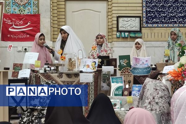 بازدید معاون پرورشی و تربیت بدنی ناحیه دو شهرری از مراسم اعتکاف دانش آموزی 