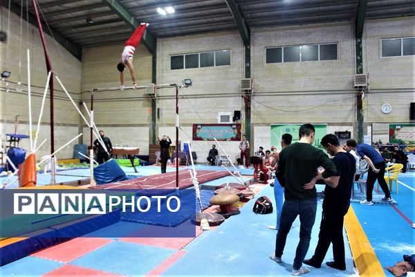 مسابقات انتخابی تیم ملی جوانان ژیمناستیک هنری در قم