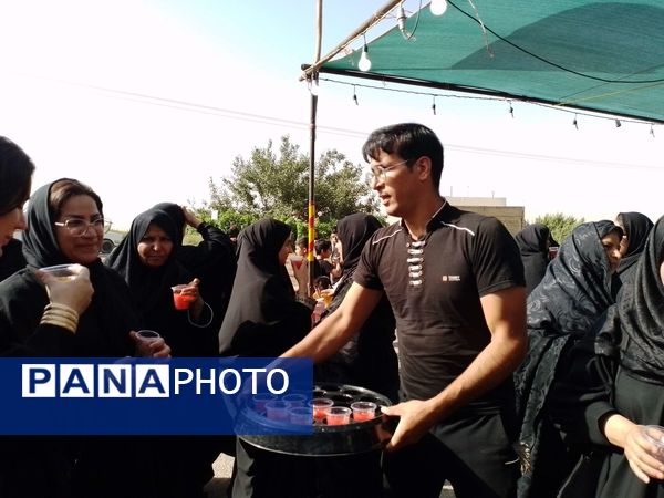 برپایی ایستگاه صلواتی در روستای نقاب شهرستان خلیل آباد