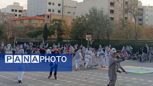 برگزاری المپیاد ورزشی دانشآموزان با هدف ترویج نشاط و سلامت در مدرسه پنجم مهر