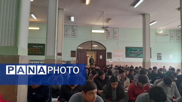 برگزاری محفل انس با قرآن در دبیرستان دهخدا ناحیه 2 کرج 