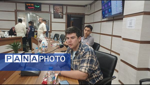 پانایی‌ها نوراوی مهر می‌شوند