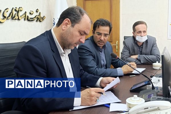 نشست بر خط قرارگاه‌های میدان 14صفر 3 با استاندار خراسان رضوی در فرمانداری نیشابور