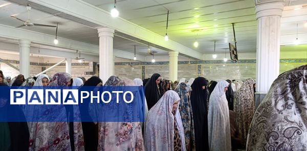 حضور نوجوانان علم و دانش مدرسه حضرت زینب(س) در نماز جمعه شهرستان اسدآباد 