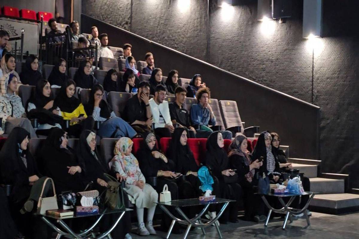 اکران آثار جشنوارههای هنری مدرسه در استانهای مختلف کشور