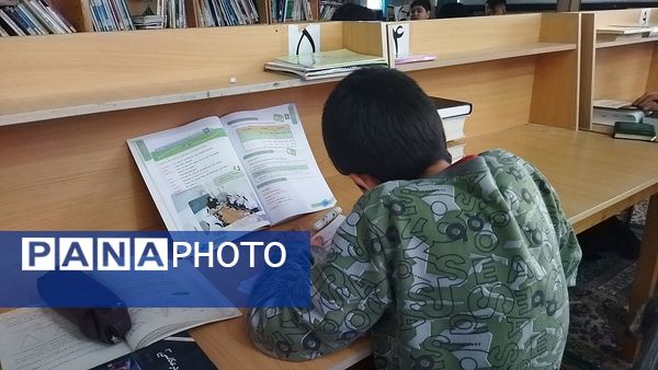  تفریح و مطالعه در دل اعتکاف