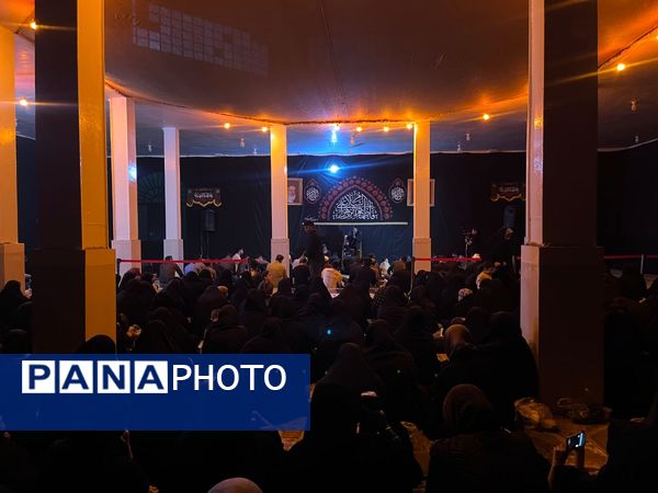 مراسم شب سوم سوگواری حضرت فاطمه(س) در تپه شهدای گمنام کهنوج