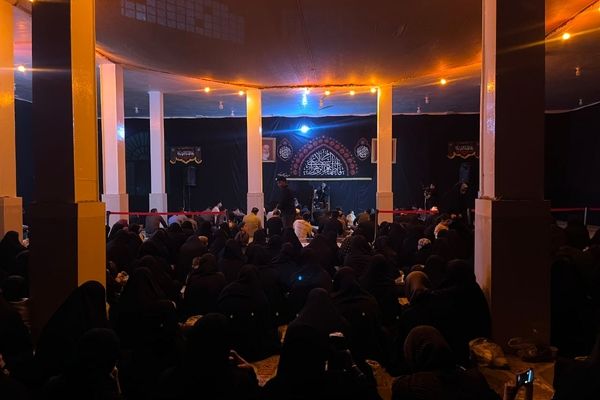 مراسم شب سوم سوگواری حضرت فاطمه(س) در تپه شهدای گمنام کهنوج