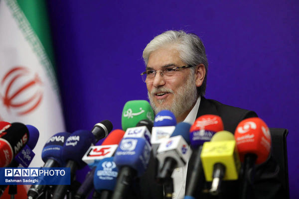 نشست خبری وزیر علوم، تحقیقات و فناوری