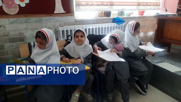 کتاب‌هایی از دل و دست کودکان در کلاس درس