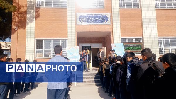 مراسم عزاداری ایام فاطمیه در دبیرستان نمونه مرحوم طاووسی شهرستان خلیل‌آباد 