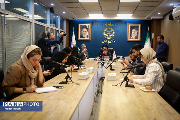 نشست خبری مستند پرواز پروانه‌ها