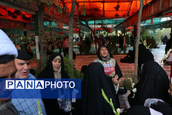 آیین میهمانی لاله‌ها در قم