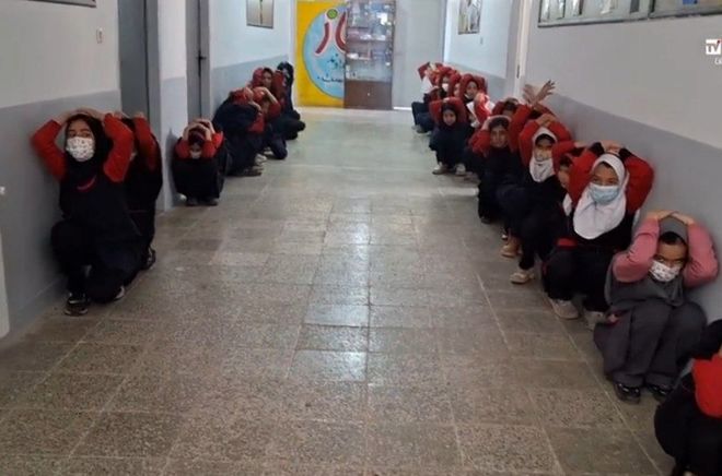 مانور زلزله در مدرسه توحید شهر کلاته رودبار 