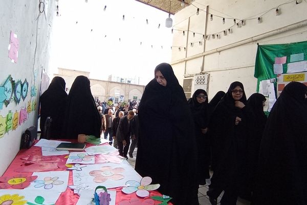 نمایشگاه قرآن ، عترت و نماز در مسجد جامع خلیل آباد 