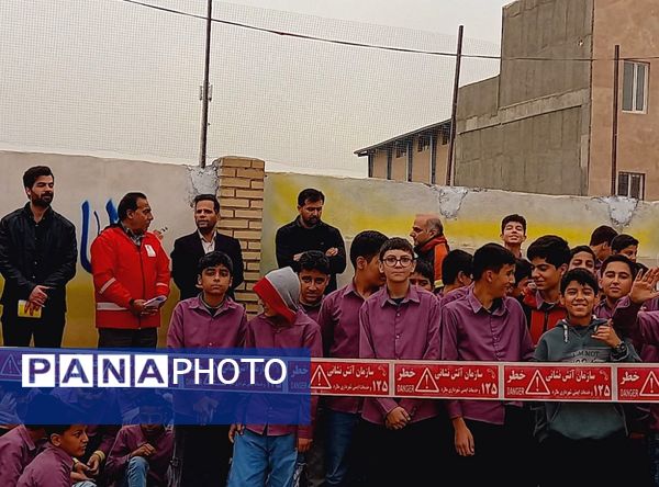 مانور زلزله در مدرسه امیرالمومنین شهرستان ملارد