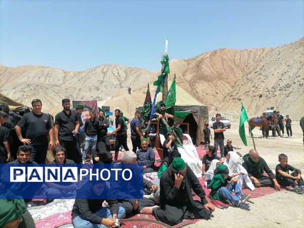 مراسم تعزیه خوانی در روز عاشورای حسینی در شهر بار 
