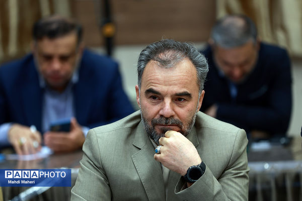 نشست خبری معاون پرورشی و فرهنگی وزیر آموزش‌وپرورش