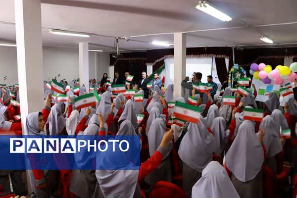 جشن عاطفه‌ها در آموزشگاه حاج محمد علی تقی پور