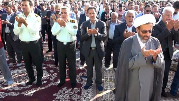 اقامه نماز عید سعید فطر در بهاباد