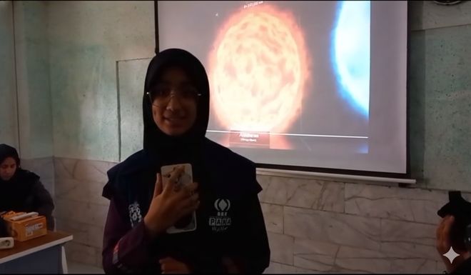 سفر به آسمان؛ برنامه آموزشی دانش‌آموزان دبیرستان عفت با نجوم