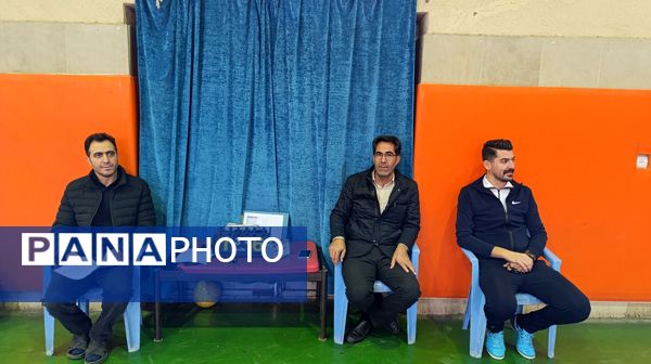 رقابت پرشور فوتسال مدارس ملکان با حضور ۸ تیم