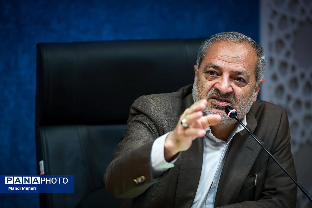 شهید فهمیده، یکی از پرافتخارترین، ماندگارترین و تاریخسازترین چهرههای پس از انقلاب است