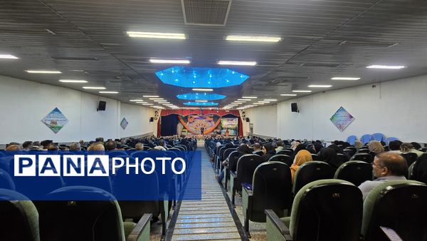 همایش تجلیل از فرهنگیان بازنشسته ناحیه۴ اصفهان در اردوگاه شهید بهشتی اصفهان
