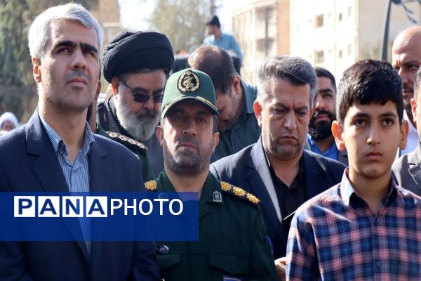 حضور پرشور دانش‌آموزان پاکدشتی در راهپیمایی روز ۱۳ آبان