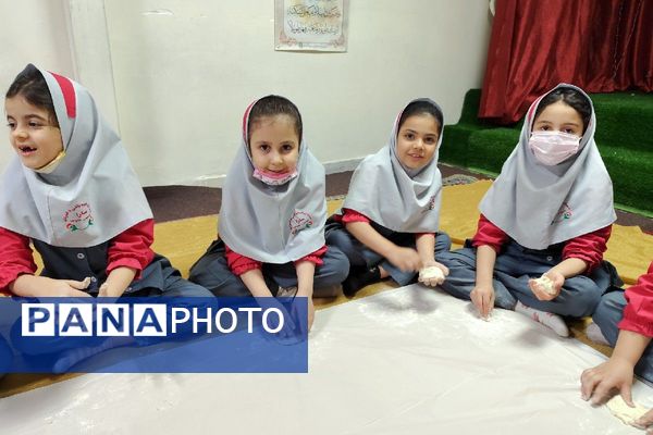 تجربه‌ای خوش‌مزه برای یادگیری الفبا در دبستان سارا شهرستان ملارد