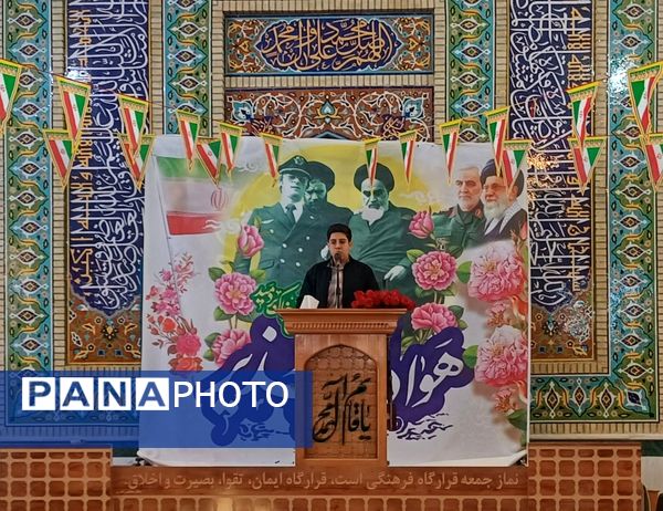 برگزاری آیین گلباران تمثال امام خمینی (ره) در تربت جام 